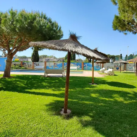 Global Properties, Practico Con Piscina En Residencial Brezo Canet Apartment *