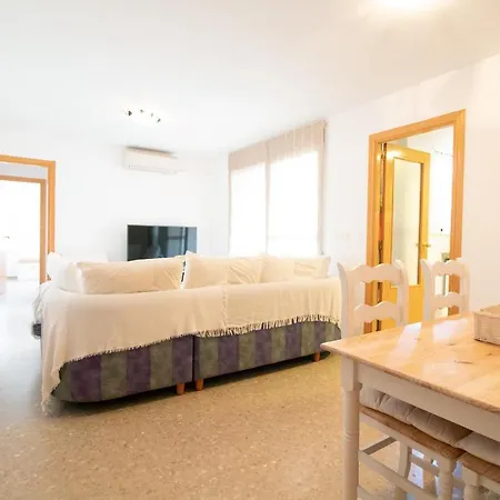 Global Properties, Practico Con Piscina En Residencial Brezo Canet Apartment