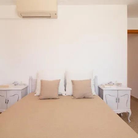 Global Properties, Practico Con Piscina En Residencial Brezo Canet